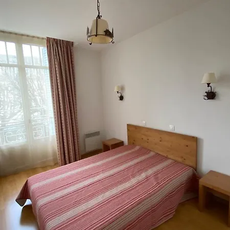 De Luchon, Val De Jade, Beau T3 Meuble, Plein Centre, Pour 4 Ou 6 Personnes דירה *