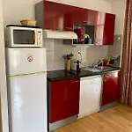 Appartamento De Luchon, Résidence Val De Jade, Beau T3 Meublé, Plein Centre, Pour 4 Ou 6 Personnes Bagnères-de-Luchon
